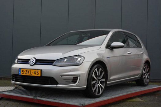 Volkswagen Golf - 1.4 TSI GTE - 1