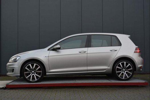 Volkswagen Golf - 1.4 TSI GTE - 1