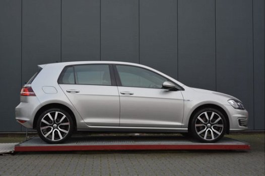 Volkswagen Golf - 1.4 TSI GTE - 1