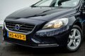 Volvo V40 - 2.0 D2 120pk Summum Full map navigatie/ Lederen int./ Trekhaak/ Stoelverwarming/ Camera - 1 - Thumbnail