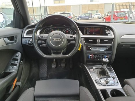 Audi A4 - 1.8 TFS Edition S-LINE* *NAVIGATIE* LM VELGEN - 1