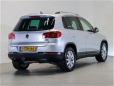 Volkswagen Tiguan - 1.4 TSI 160 PK Sport&Style | Park assist | Parkeersensoren | Climat Controle | T