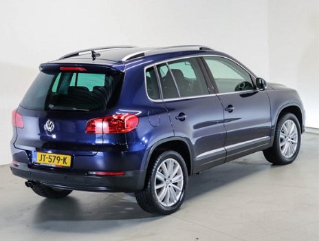 Volkswagen Tiguan - AUTOMAAT 2.0 TDI 140 PK Track&Field 4Motion | Xenon | Navigatie | Trekhaak wegkl - 1