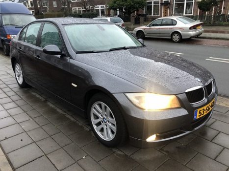 BMW 3-serie - 318i Dynamic Executive - 1