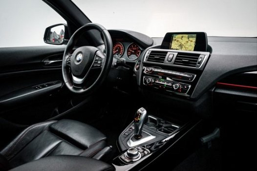 BMW 1-serie - 120d 190 Pk Sport Automaat | Leder | Navigatie | 17