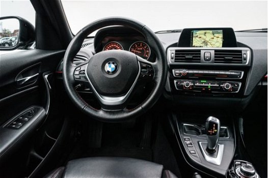 BMW 1-serie - 120d 190 Pk Sport Automaat | Leder | Navigatie | 17