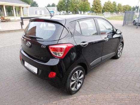 Hyundai i10 - 1.2i Automaat cruise ECC 1/2 Leder - 1