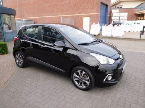 Hyundai i10 - 1.2i Automaat cruise ECC 1/2 Leder - 1