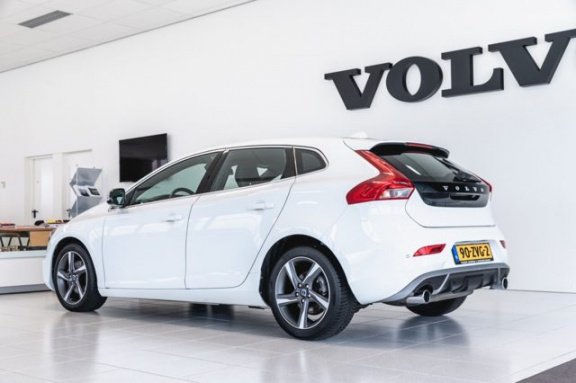 Volvo V40 - T4 R-Design, Powershift, Intro Line - Afbeelding 3