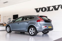 Volvo V40 - D2 Momentum, Business Pack Connect