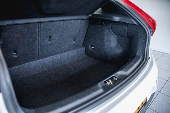 Volvo V40 - D4 R-Design, Business Pack Connect - Afbeelding 2