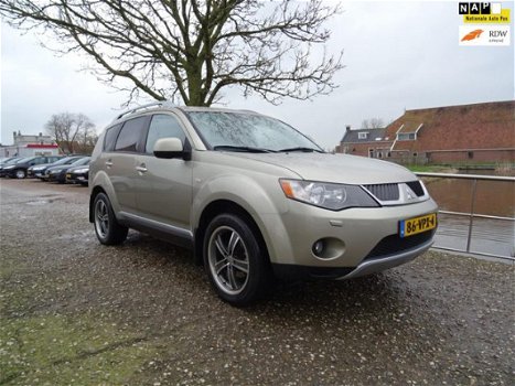 Mitsubishi Outlander - 2.2 DI-D Instyle | Grijs kenteken | Navi + Cruise + Clima nu € 4.975, - EX BT - 1