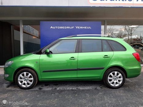 Skoda Fabia Combi - - 1.2 TSI Greentech Style Airco Leder Cruise Xenon Parkeersensor Dealerauto Nap - 1