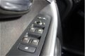 Volvo V40 - 2.0 D2 Momentum Business complete historie, pdc, navigatie, bluetooth, usb, aux, - 1 - Thumbnail