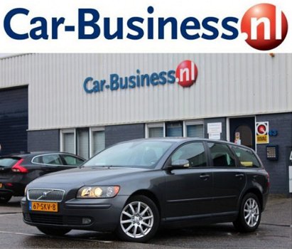 Volvo V50 - 2.0D Momemtum + Ecc + Pdc + Lmv + Trekhaak - 1