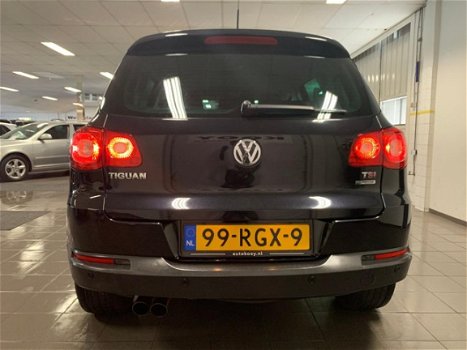 Volkswagen Tiguan - 1.4 TSI Sport&Style * 1e Eig / Navigatie / Trekhaak (af fabriek) - 1