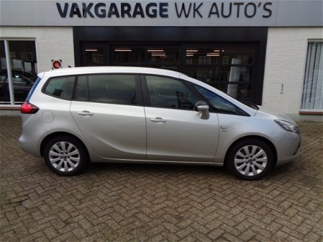 Opel Zafira Tourer - 1.8 Active / Navigatie / - 1