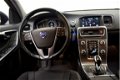 Volvo V60 - 2.0 D4 Momentum | Navi | Parkeer Assistent | Autom. Airco | Cruise Control | LMV 17'' - 1 - Thumbnail