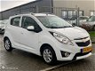 Chevrolet Spark - 1.0 16V LT White Limited Edition Bi-Fuel // 1e eigenaar - 1 - Thumbnail