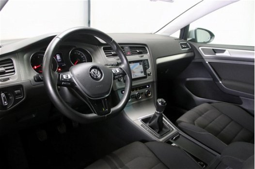 Volkswagen Golf - 1.0 TSI Business Edition Connected LED DAB+ Camera Navigatie Climate Control - 1