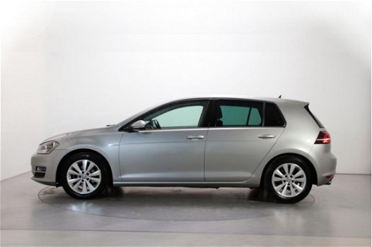 Volkswagen Golf - 1.0 TSI Business Edition Connected LED DAB+ Camera Navigatie Climate Control - 1