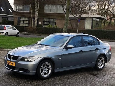 BMW 3-serie - 320i High Executive 2006 6-bak IDrive Navi PDC Cruise control Rijdt keurig - 1