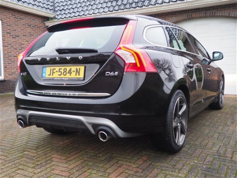 Volvo V60 - 2.4 D6 Twin Engine R-Design |Stoelverw| Navigatie| Pdc| Half leder| EX.BTW| 7% Bijtellin - 1