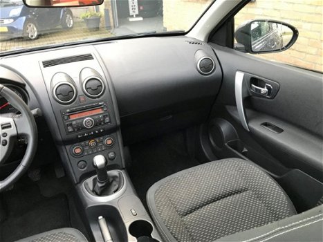 Nissan Qashqai - 1.6 Acenta Glazen dak, Airco, Lichtmetaal, Schade Meeneemprijs - 1