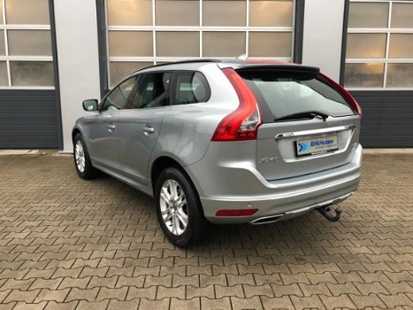 Volvo XC60 - MOMENTUM AWD - 1