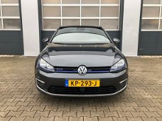 Volkswagen Golf - 1.4 TSI GTE Business Edition Connected R