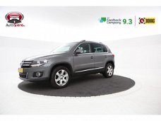 Volkswagen Tiguan - 2.0 TDI Track&Field 4Motion Panoramadak, leer, trekhaak hoge instap, caravantrek