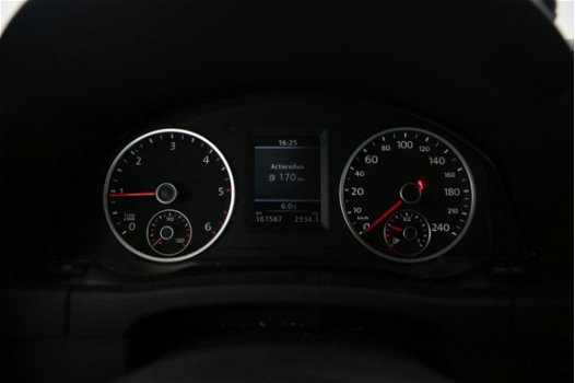 Volkswagen Tiguan - 2.0 TDI Track&Field 4Motion Panoramadak, leer, trekhaak hoge instap, caravantrek - 1
