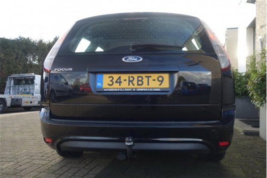 Ford Focus Wagon - 1.6 Comfort -riem vervangen-trekhaak - 1