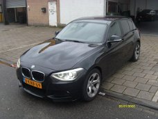 BMW 1-serie - 116i Business BJ2011 ZWART AUTOMAAT