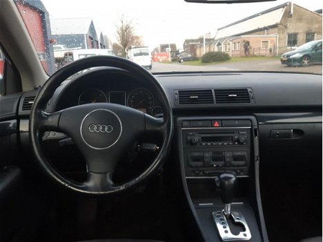 Audi A4 - 1.9 TDI H6 S-LINE - 1