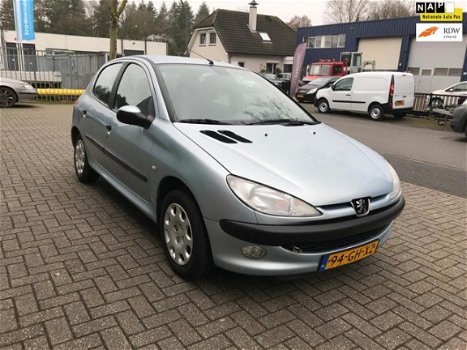 Peugeot 206 - 1.4 Gentry 5 deurs / airco - 1