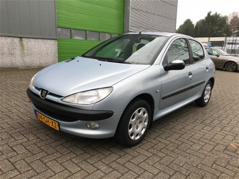 Peugeot 206 - 1.4 Gentry 5 deurs / airco - 1