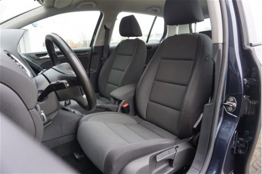 Volkswagen Golf - 1.2 TSI 105pk Comfortline BlueMotion + Navigatie + Bluetooth - 1