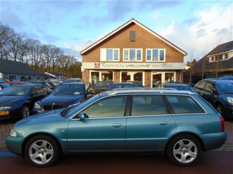 Audi A4 Avant - 1.6 Advance 1e Eigenaar 207.772km N.A.P Clima / Elec.Pakket / Lm Velgen / Trekhaak - 1