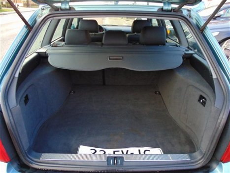 Audi A4 Avant - 1.6 Advance 1e Eigenaar 207.772km N.A.P Clima / Elec.Pakket / Lm Velgen / Trekhaak - 1