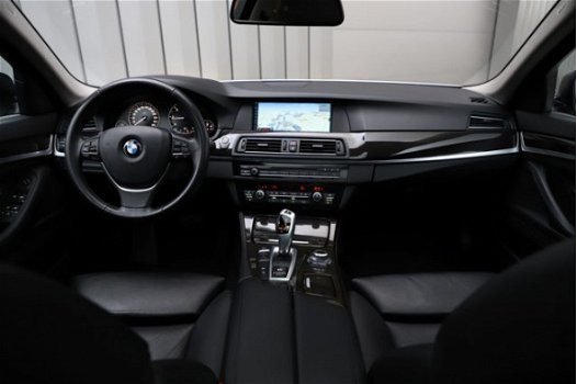 BMW 5-serie Touring - 525xd High Executive Aut Navi-Proff Leder Panoramadak Xenon 2012 - 1