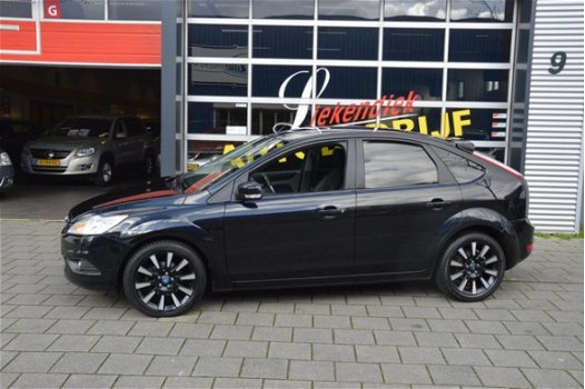 Ford Focus - 1.8 Black Magic SPORT - 5Drs I Airco I Sport velgen I Dealer onderhouden - 1