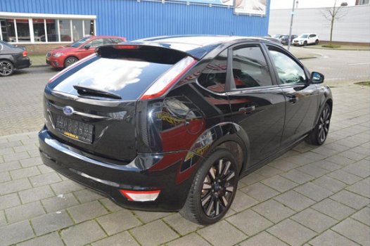 Ford Focus - 1.8 Black Magic SPORT - 5Drs I Airco I Sport velgen I Dealer onderhouden - 1