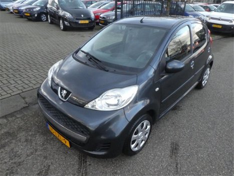 Peugeot 107 - 1.0 12V 68PK AUT 2 TRONIC 5D AIRCO - 1