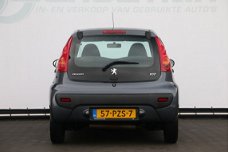 Peugeot 107 - 1.0-12V XS Airco 5drs 2011