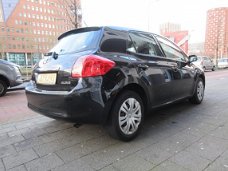 Toyota Auris - 1.4-16V Sol 5 Deurs Clima