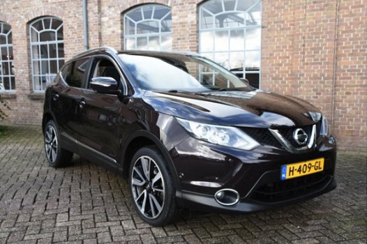 Nissan Qashqai - 1.6 dCi Tekna 131PK 2014 123.337KM Navi Leder Panodak Camera 360 - 1