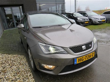 Seat Ibiza SC - 1.0 EcoTSI FR Connect Panoramadak Xenon Leder/Alcantara Stoelverw Navi Clima PDC DAB - 1