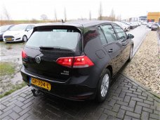 Volkswagen Golf - 1.6 TDI Comfortline BlueMotion Trekhaak Navi Clima PDC Bluetooth Cruise