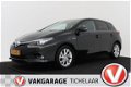 Toyota Auris - 1.8 Hybrid Dynamic | Navigatie | Camera | Org NL - 1 - Thumbnail